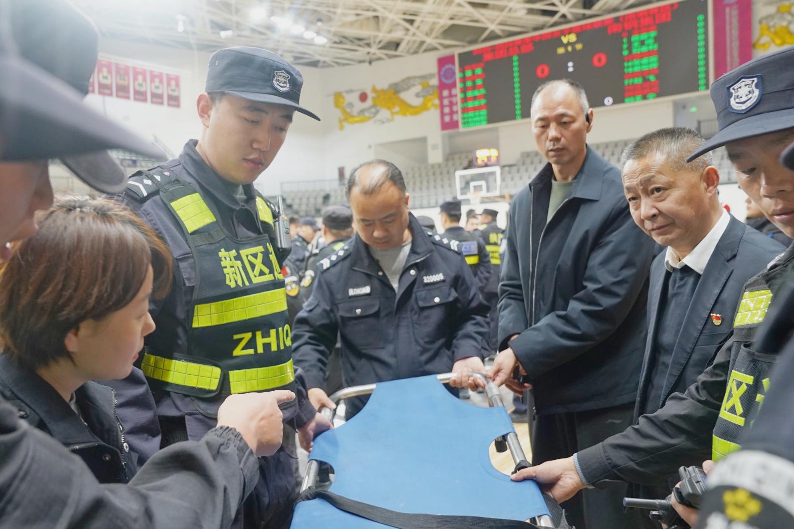 E:/25.12.10后 上傳網(wǎng)站留存/“保安衛(wèi)士”護(hù)航，熱血燃賽場！——南京市保安服務(wù)有限公司大廠分公司保障WCBA女籃聯(lián)賽激情開燃/照片/微信圖片_20251210133623_254_1.jpg微信圖片_20251210133623_254_1